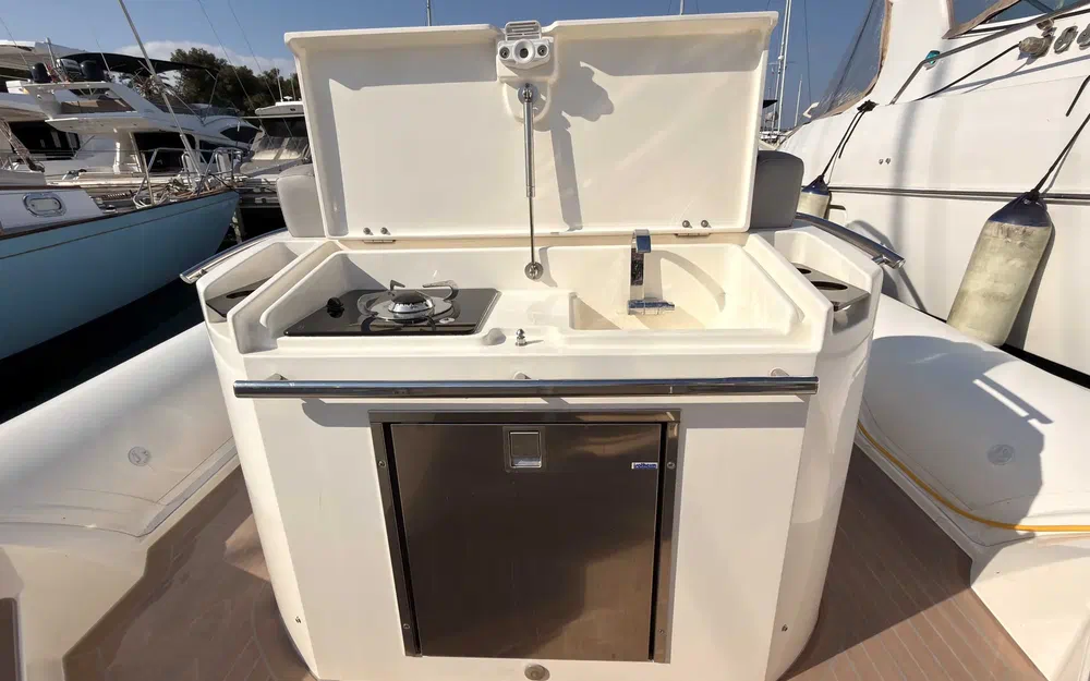 slider 12 Capelli Tempest 40