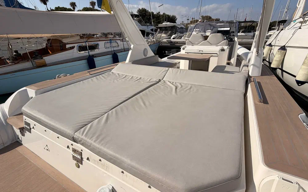 slider 8 Capelli Tempest 40