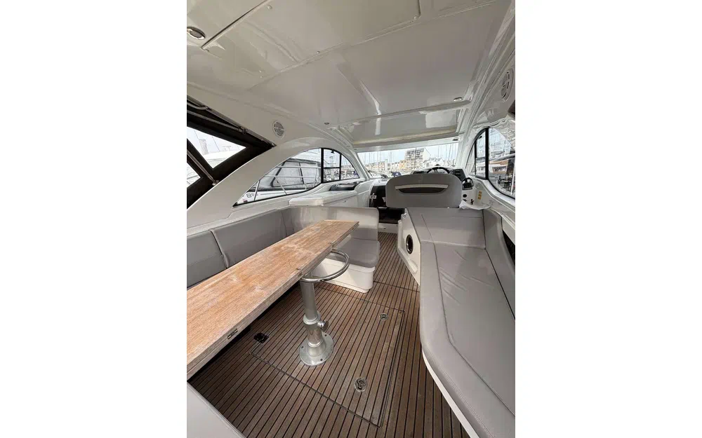 slider 2 Beneteau Gran Turismo 34
