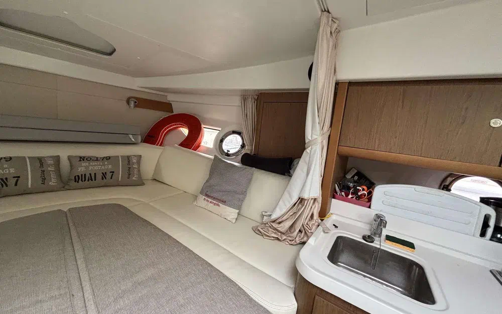 slider 3 Beneteau Gran Turismo 34