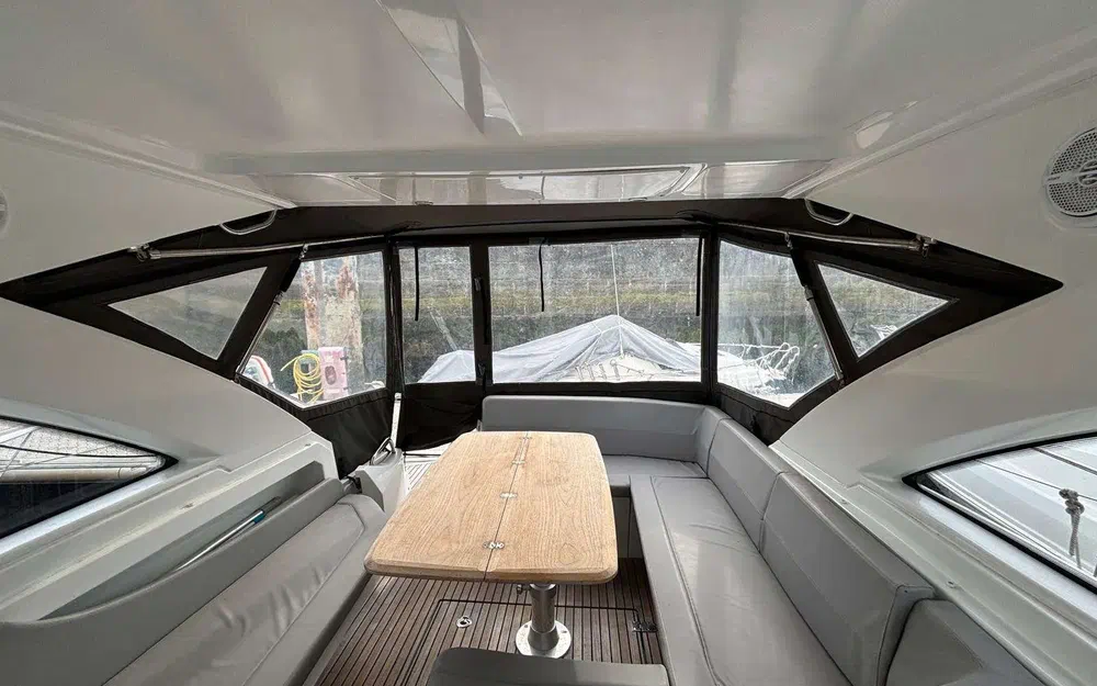slider 4 Beneteau Gran Turismo 34