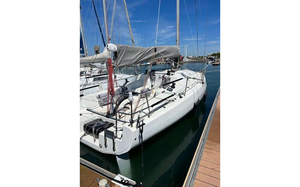 slider 10 Jeanneau Sun Fast 3300