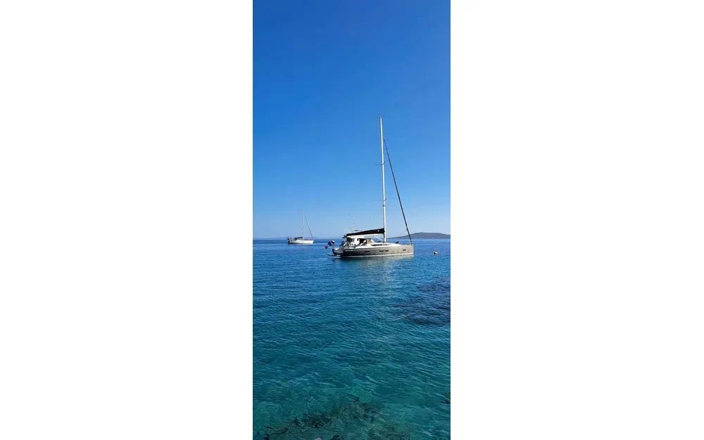 slider 16 Salona 380