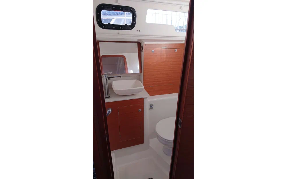 slider 9 Dufour 360 Grand Large