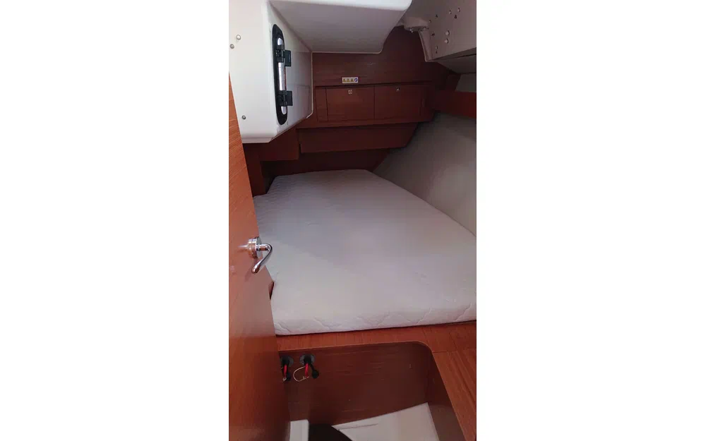 slider 11 Dufour 360 Grand Large