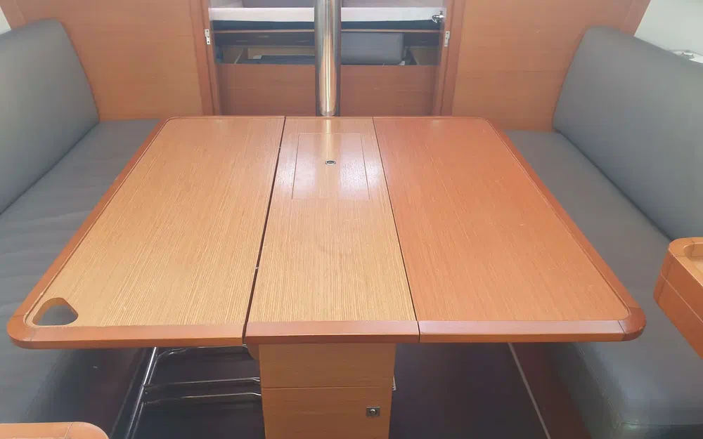 slider 21 Dufour 360 Grand Large