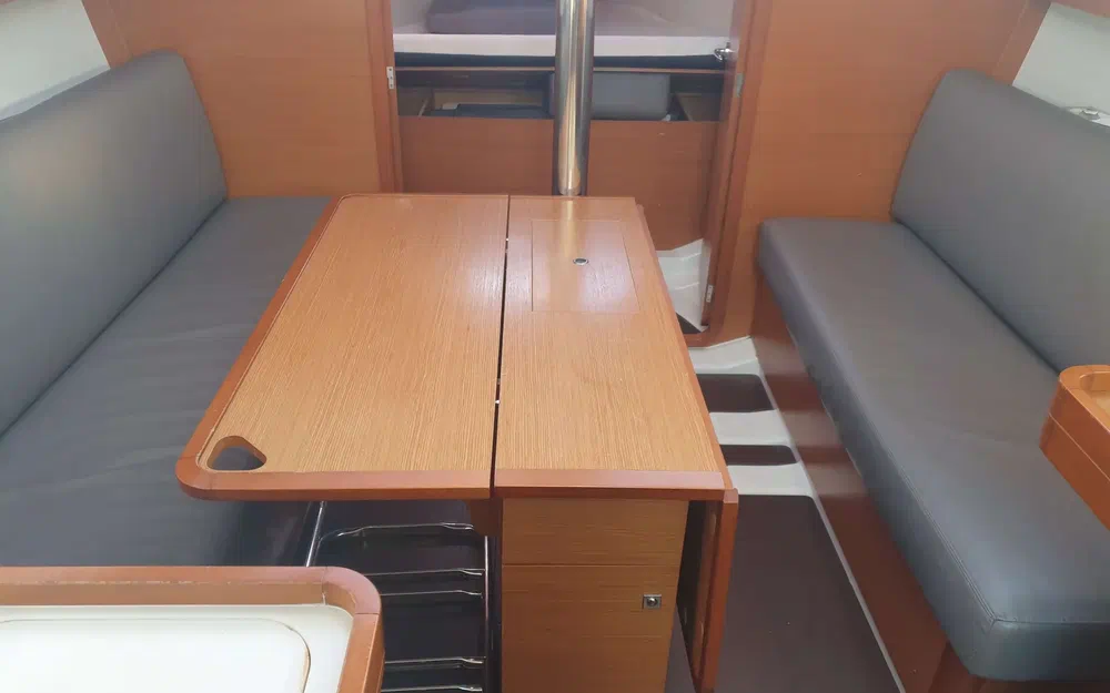 slider 27 Dufour 360 Grand Large