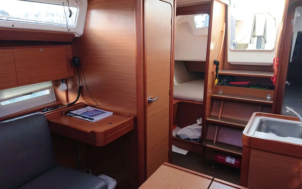 slider 8 Dufour 360 Grand Large