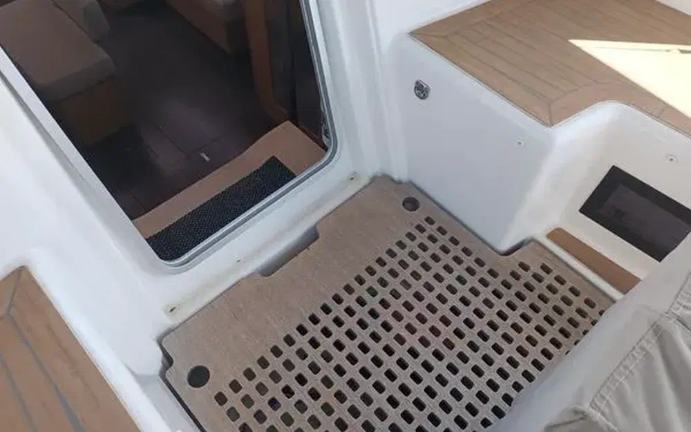 slider 21 Dufour 530