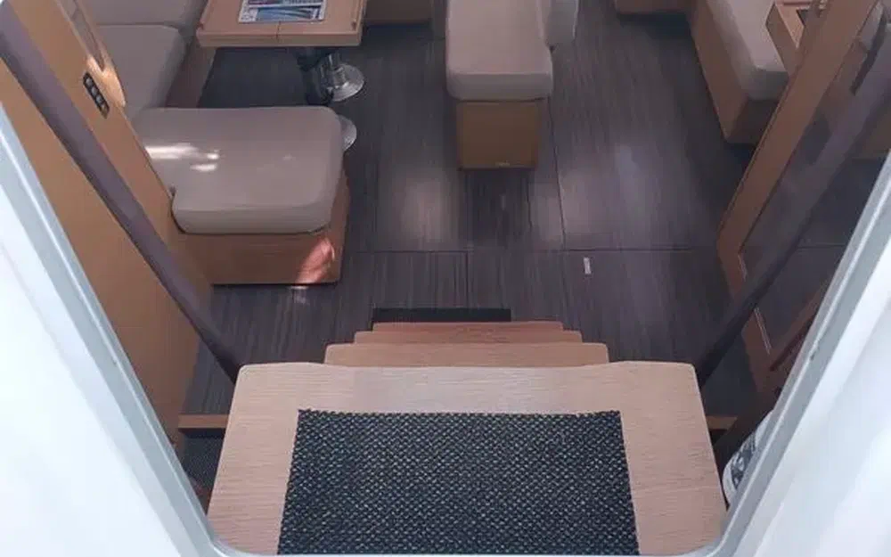 slider 28 Dufour 530