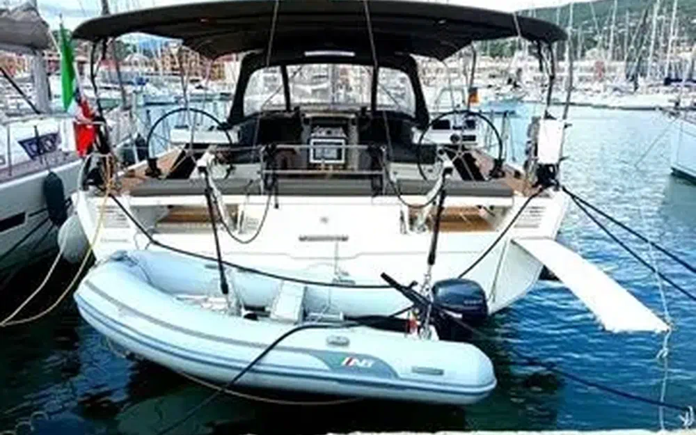 slider 31 Dufour 530