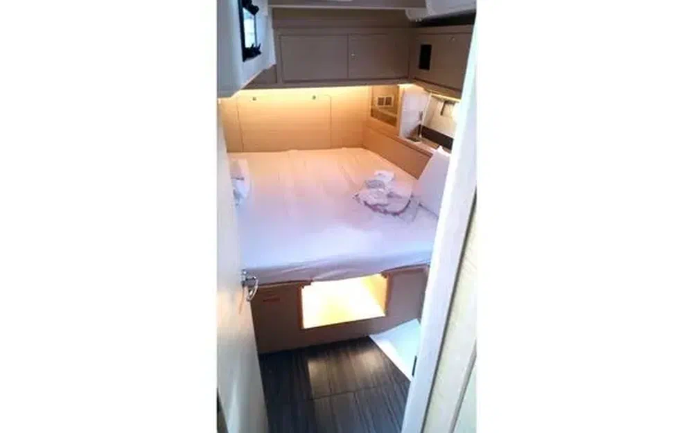 slider 38 Dufour 530