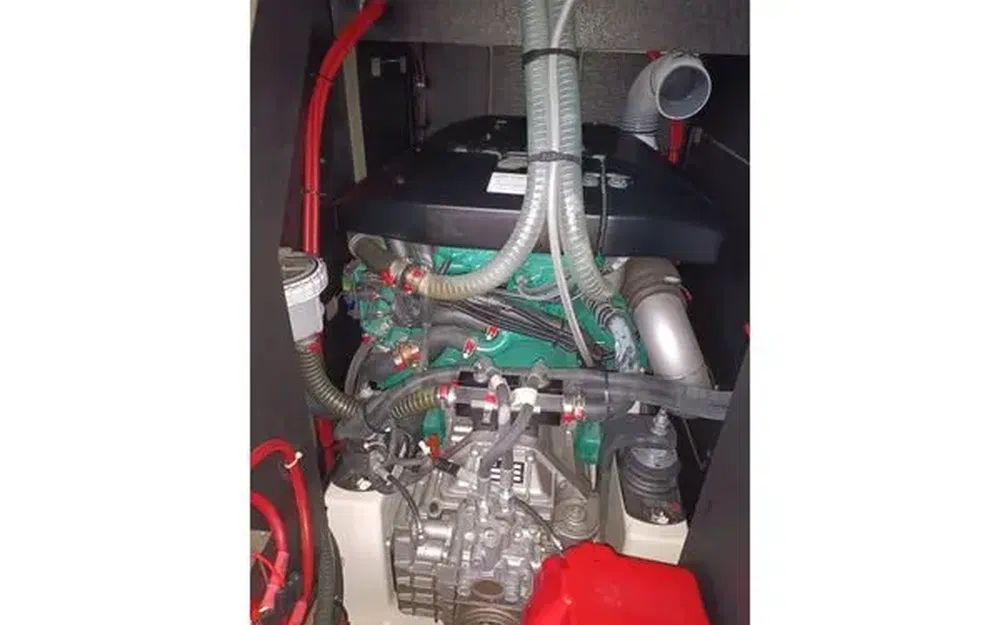 slider 39 Dufour 530