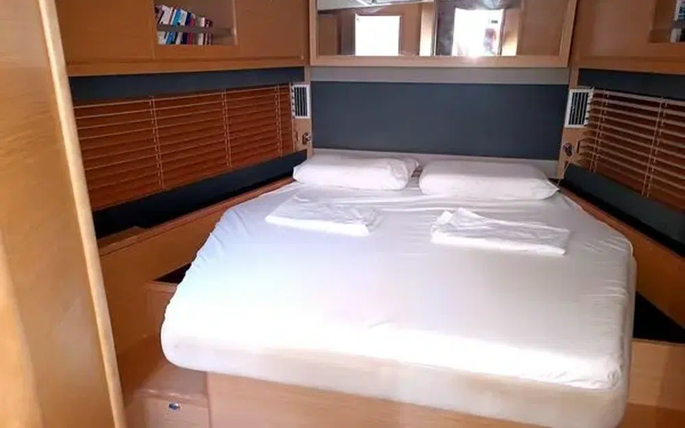 slider 42 Dufour 530