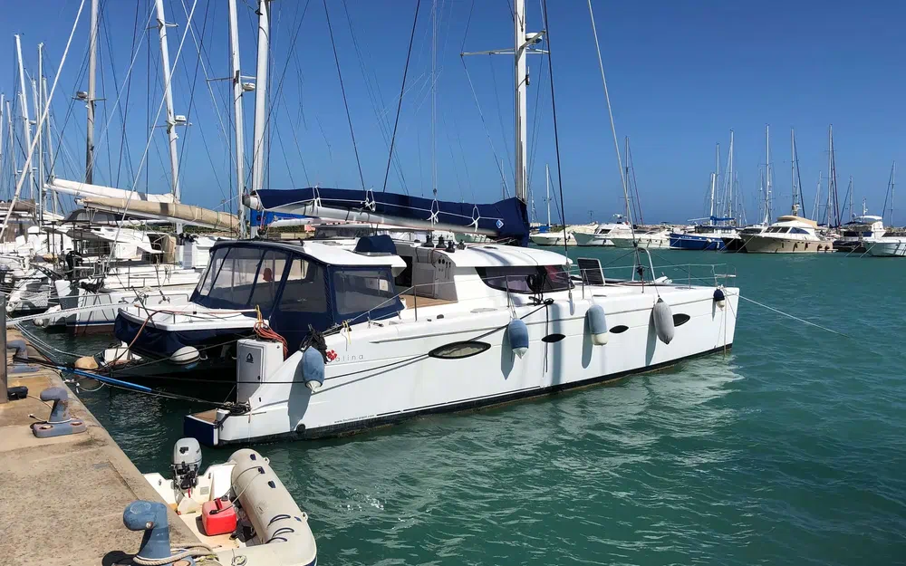 slider 9 Fountaine Pajot Salina 48