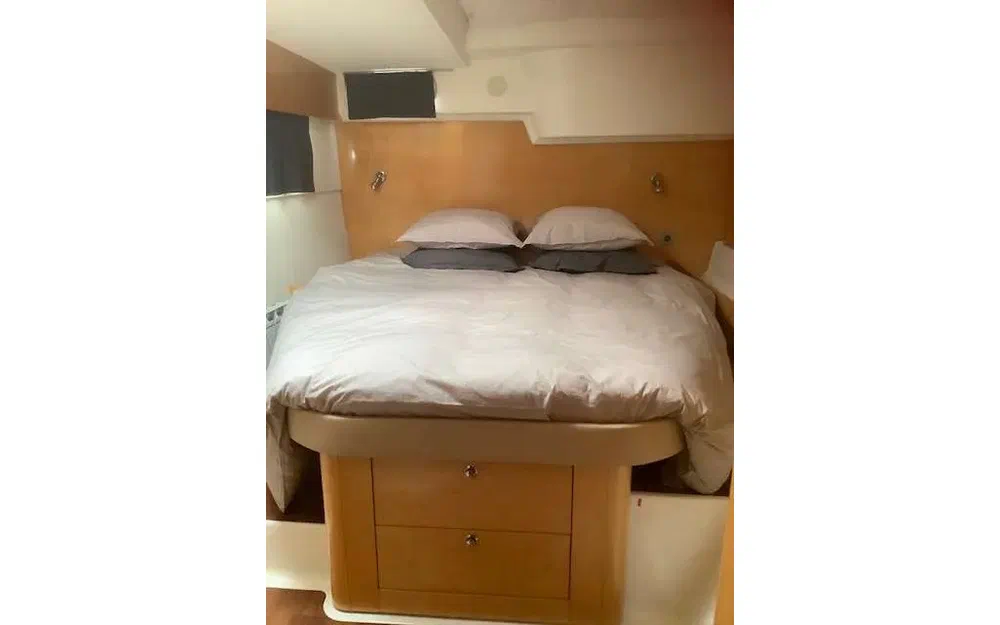 slider 15 Fountaine Pajot Salina 48