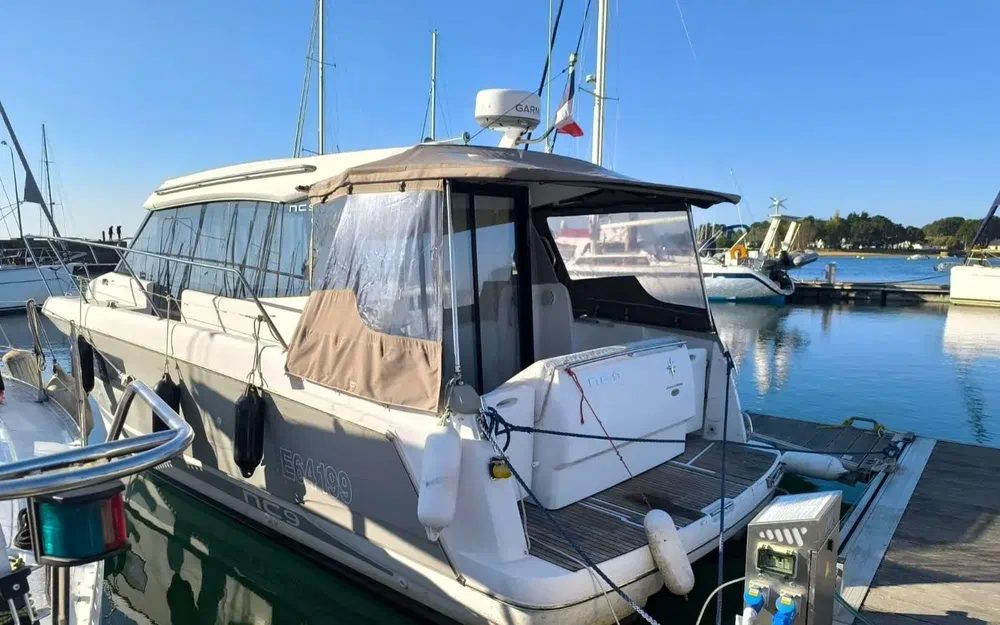 slider 5 Jeanneau NC 9