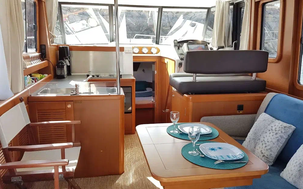 slider 13 Beneteau Swift Trawler 34
