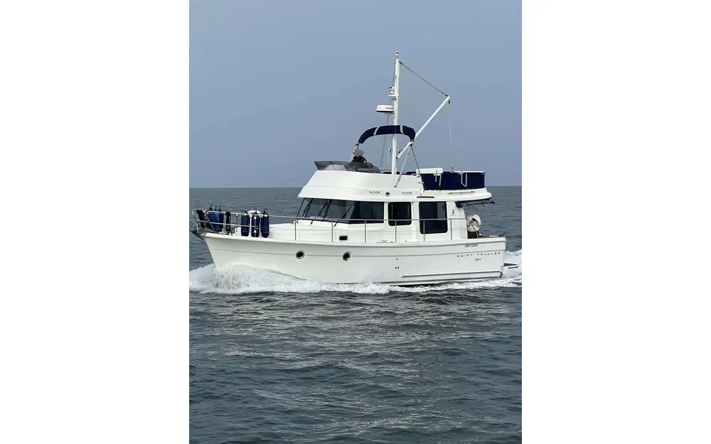 slider 6 Beneteau Swift Trawler 34