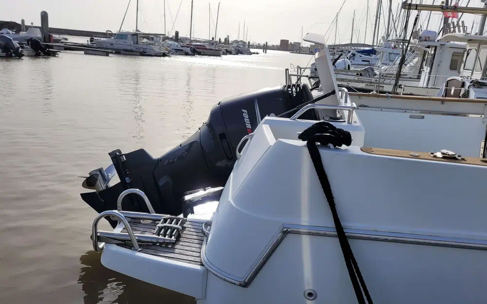 slider 11 Jeanneau Merry Fisher 855 Marlin