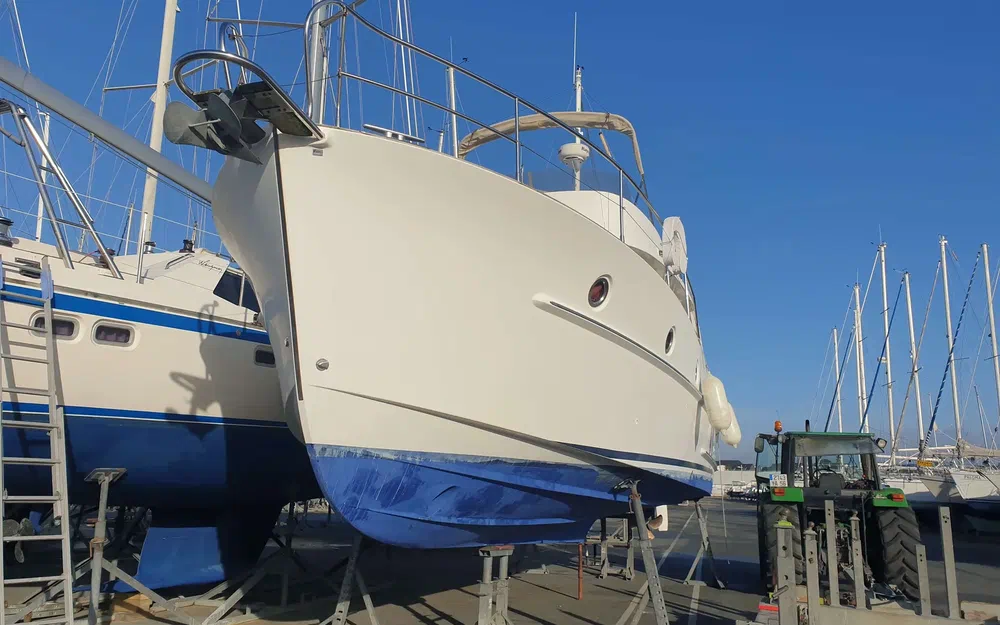 slider 1 Beneteau Swift Trawler 42