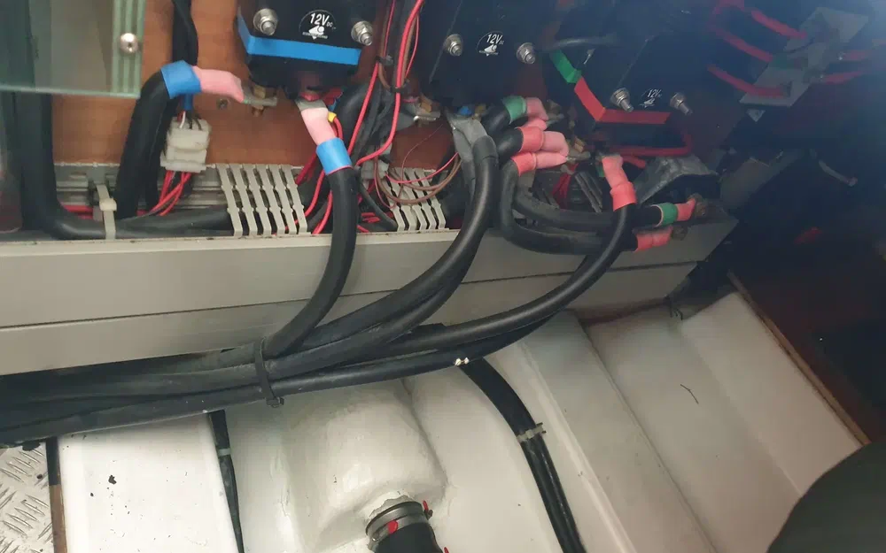 slider 3 Beneteau Swift Trawler 42