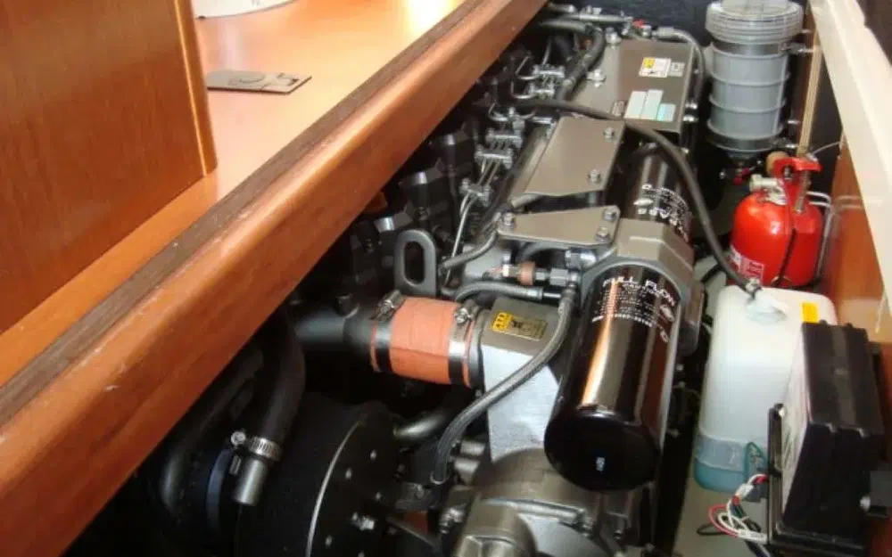 slider 3 Beneteau Antares 30