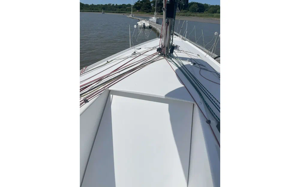 slider 11 Pogo Structures Pogo 30