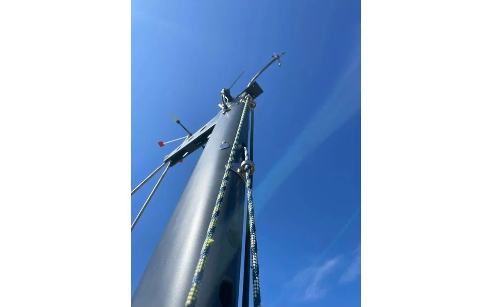 slider 2 Pogo Structures Pogo 30