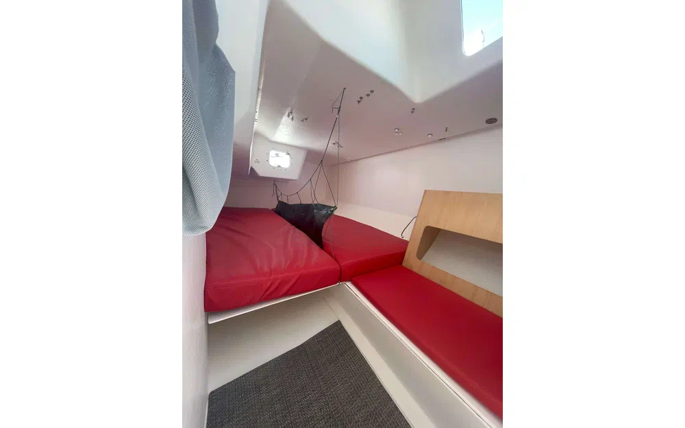 slider 5 Pogo Structures Pogo 30