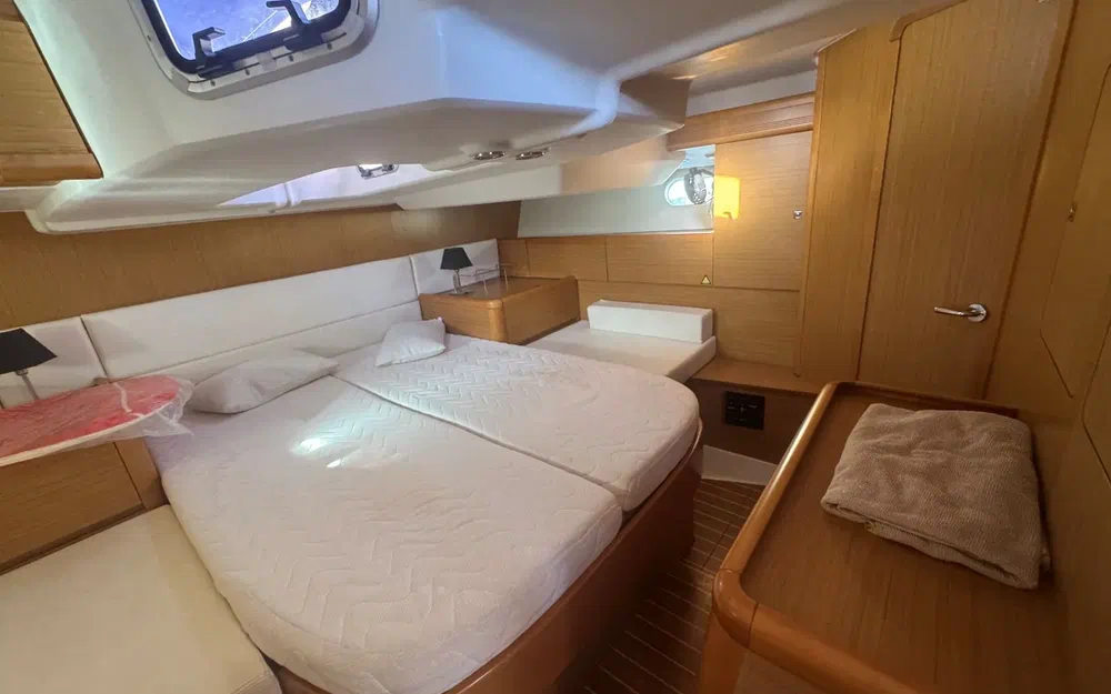 slider 5 Jeanneau Sun Odyssey 50 DS