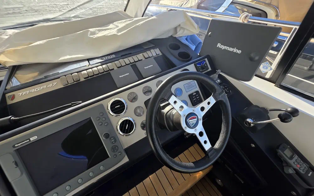 slider 14 Fairline Targa 47