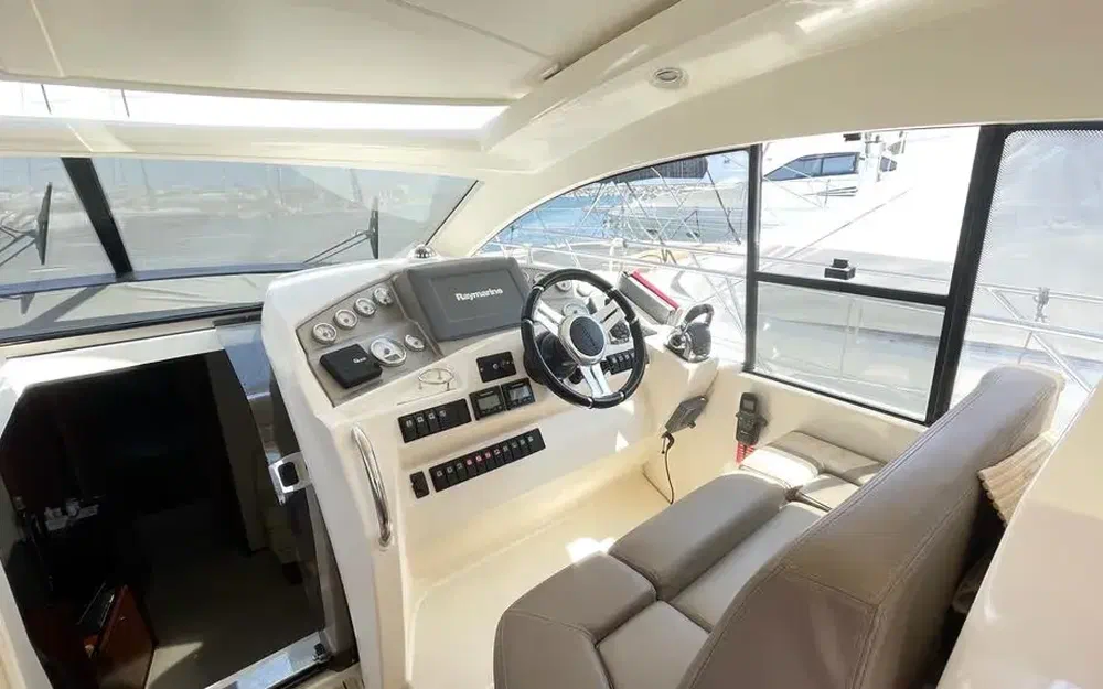 slider 9 Jeanneau Prestige 440 Sport Top