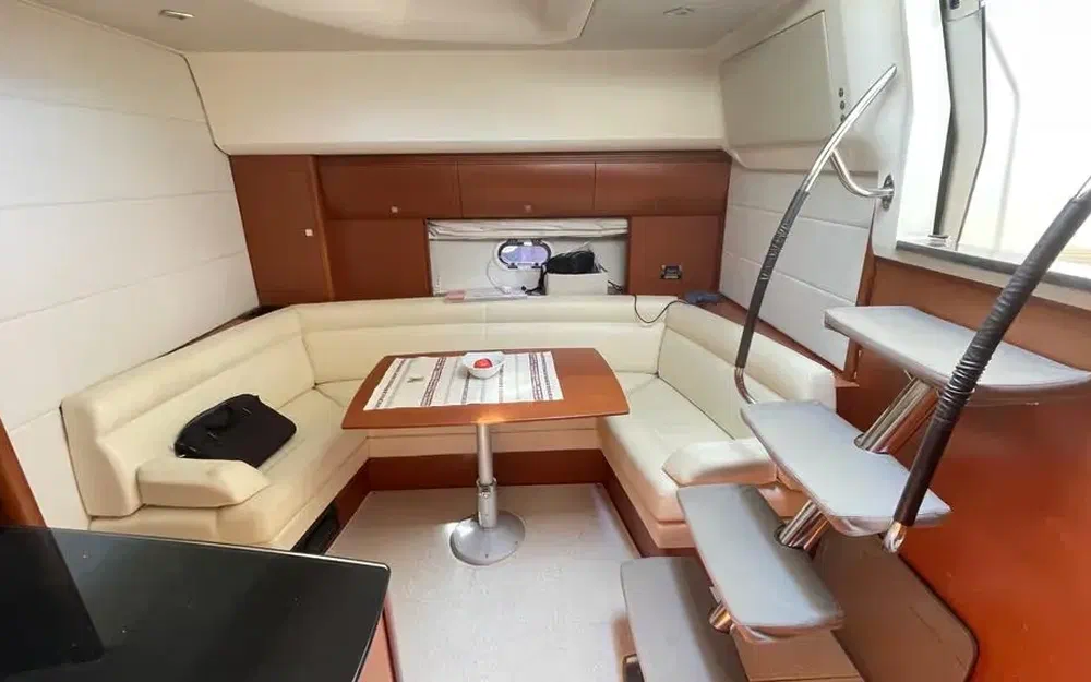 slider 18 Jeanneau Prestige 440 Sport Top