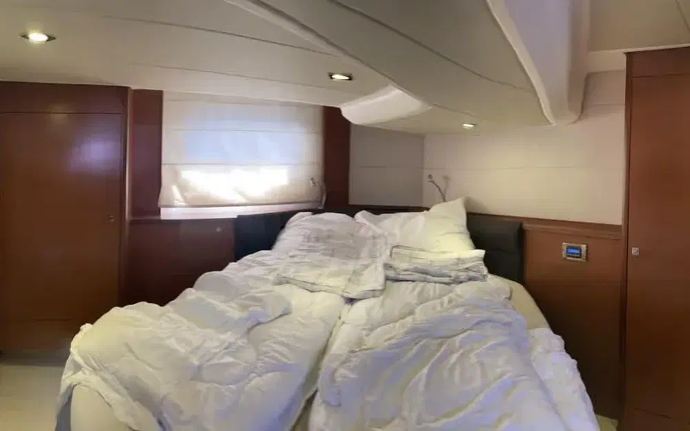 slider 21 Jeanneau Prestige 440 Sport Top