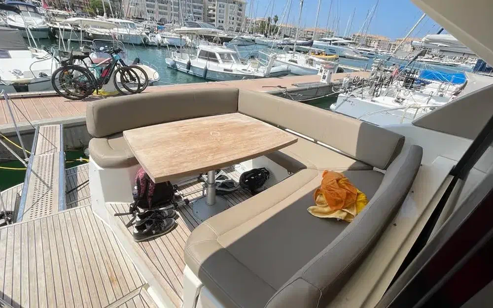 slider 2 Jeanneau Prestige 440 Sport Top