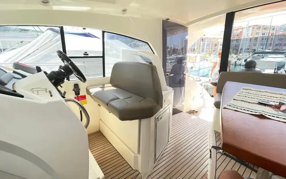 slider 6 Jeanneau Prestige 440 Sport Top