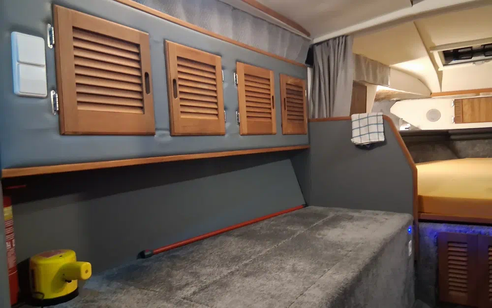 slider 4 Sea Ray 268 Sundancer