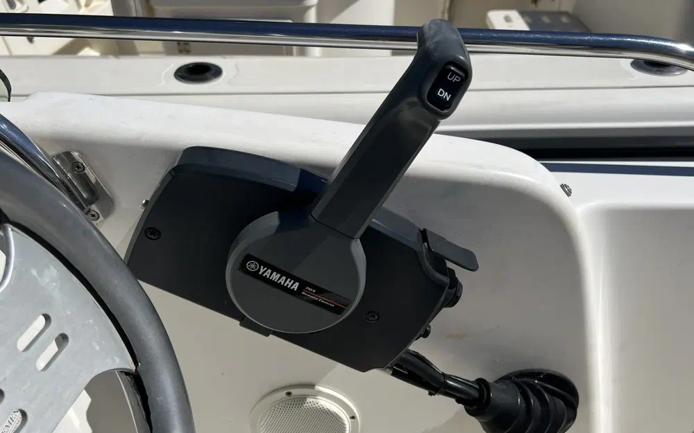 slider 10 Jeanneau Cap Camarat 625