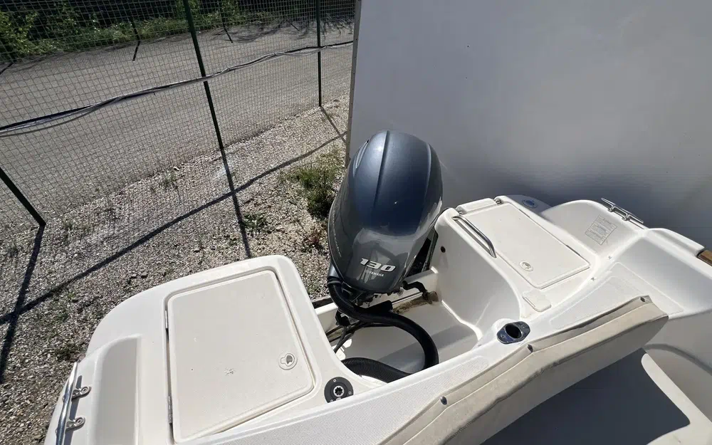 slider 4 Jeanneau Cap Camarat 625