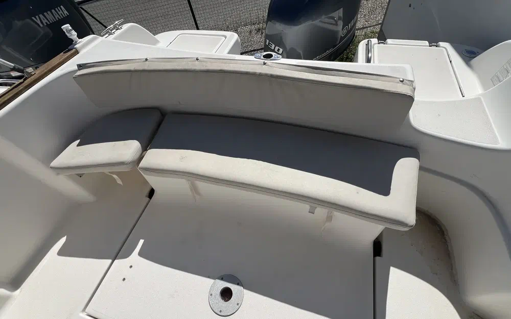 slider 7 Jeanneau Cap Camarat 625