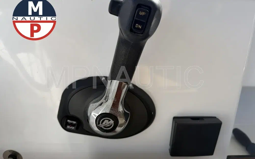 slider 15 Jeanneau Merry Fisher 755