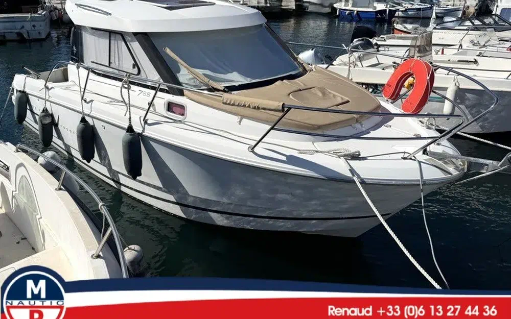 slider 0 Jeanneau Merry Fisher 755