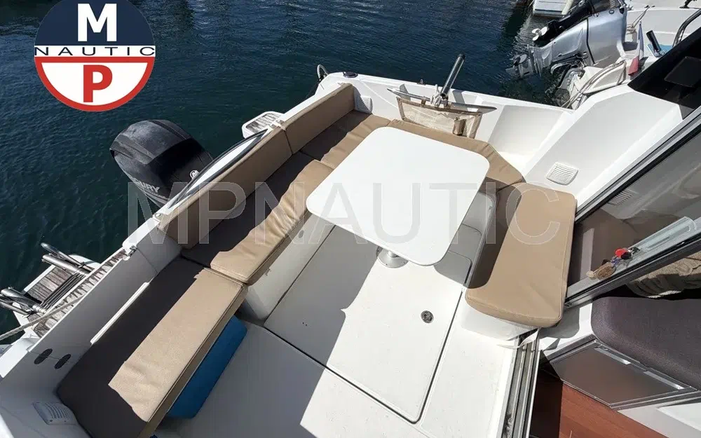 slider 1 Jeanneau Merry Fisher 755