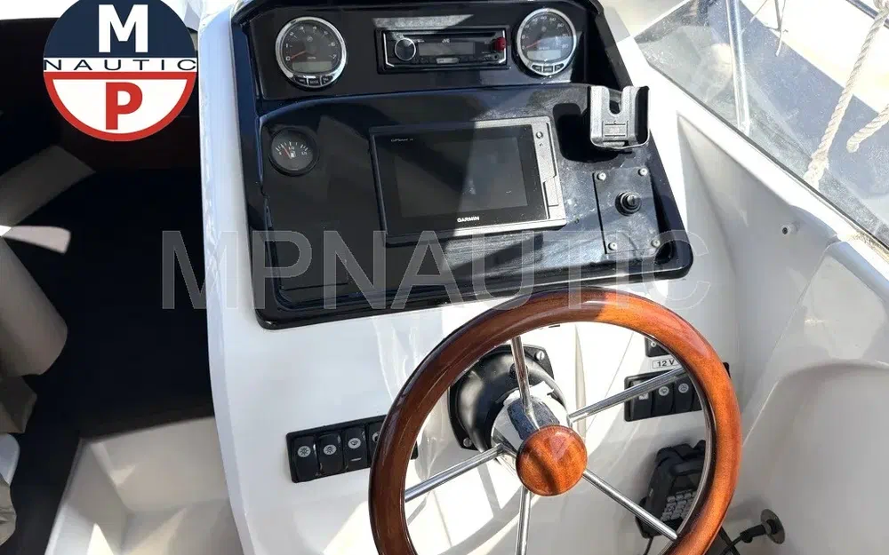 slider 6 Jeanneau Merry Fisher 755