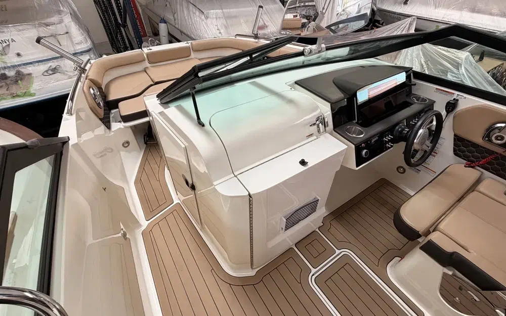 slider 11 Sea Ray 250 SDX HB