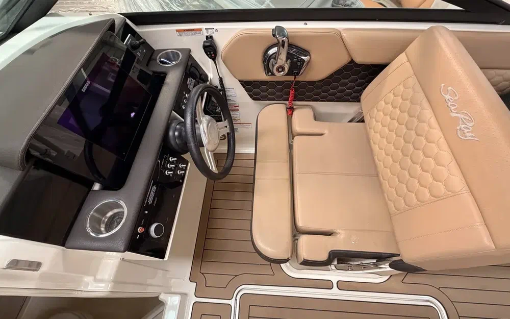 slider 17 Sea Ray 250 SDX HB