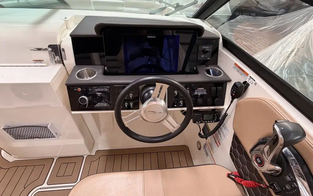 slider 23 Sea Ray 250 SDX HB