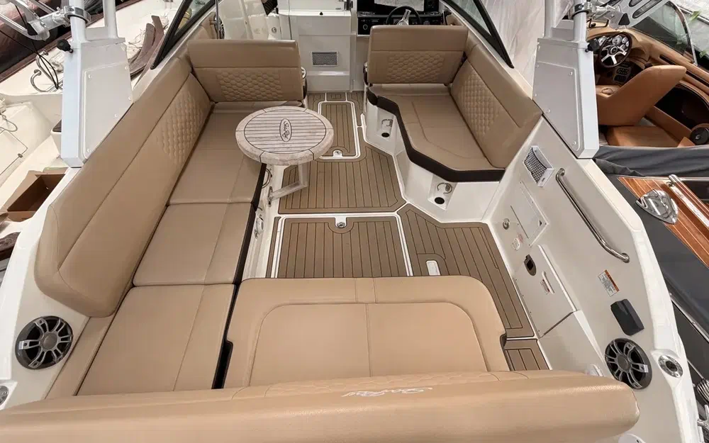 slider 7 Sea Ray 250 SDX HB