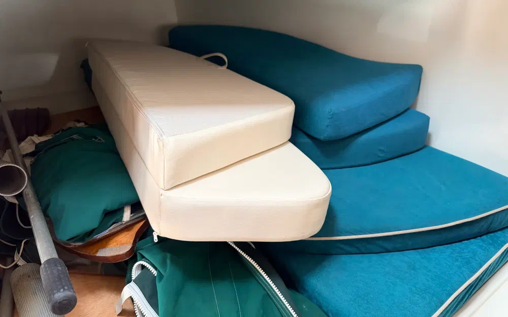 slider 18 Jeanneau Leader 805